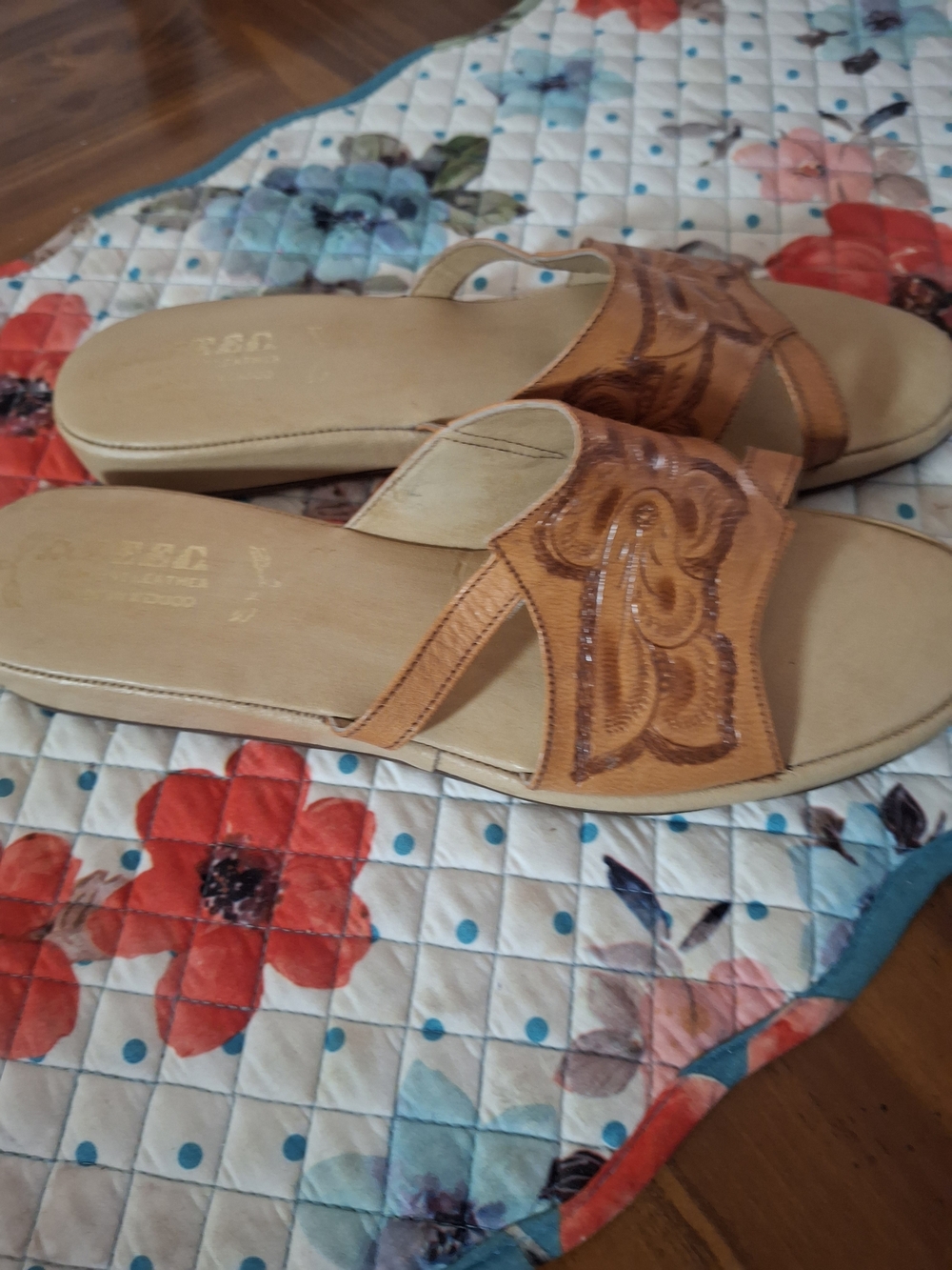 Handmade Mexican Women's Aztec Leather Slide Sandals with Decorative Stitching